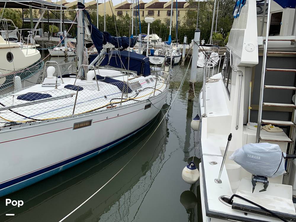 Slide: The Image of Beneteau Oceanis 390 1990 - 15090360
