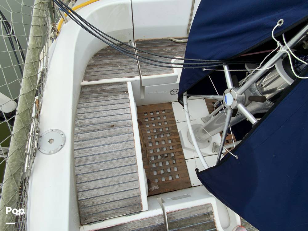 Slide: The Image of Beneteau Oceanis 390 1990 - 15090366