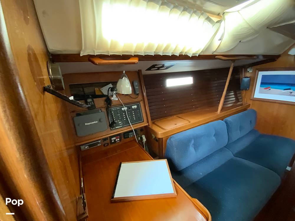 Slide: The Image of Beneteau Oceanis 390 1990 - 15090402