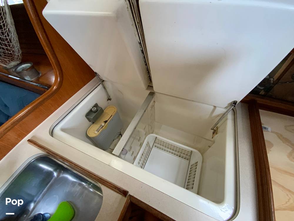 Slide: The Image of Beneteau Oceanis 390 1990 - 15090411