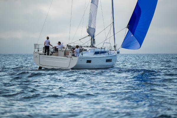 Slide: The Image of Beneteau Oceanis 40.1 2022 - 8