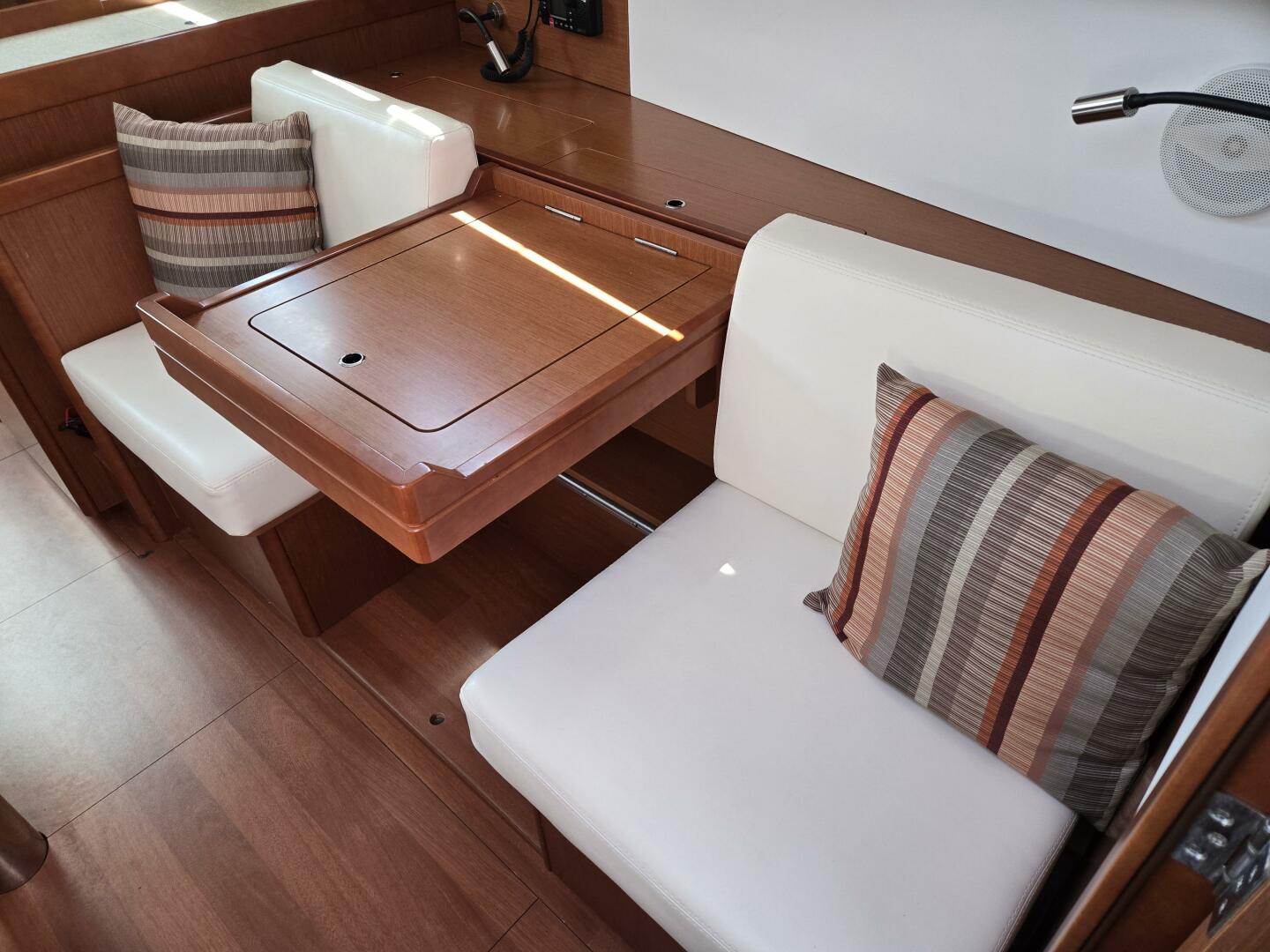 Slide: The Image of Beneteau Oceanis 41 2013 - 5391803