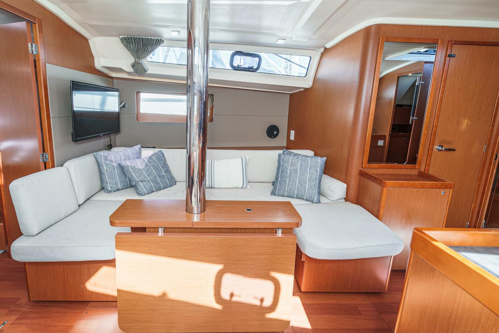Slide: The Image of Beneteau Oceanis 41.1 2017 - 4719601
