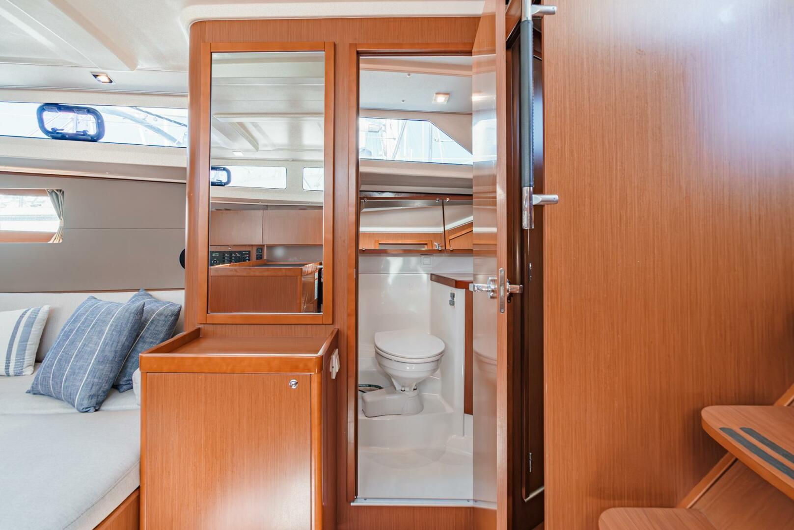 Slide: The Image of Beneteau Oceanis 41.1 2017 - 4719612