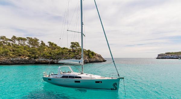 Slide: The Image of Beneteau Oceanis 41.1 2020 - 7
