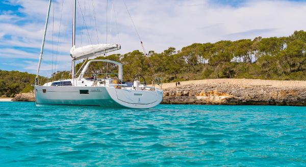 Slide: The Image of Beneteau Oceanis 41.1 2020 - 8