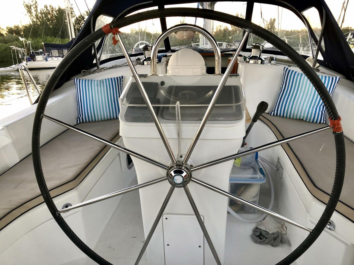 Slide: The Image of Beneteau Oceanis 423 2004 - 5441966