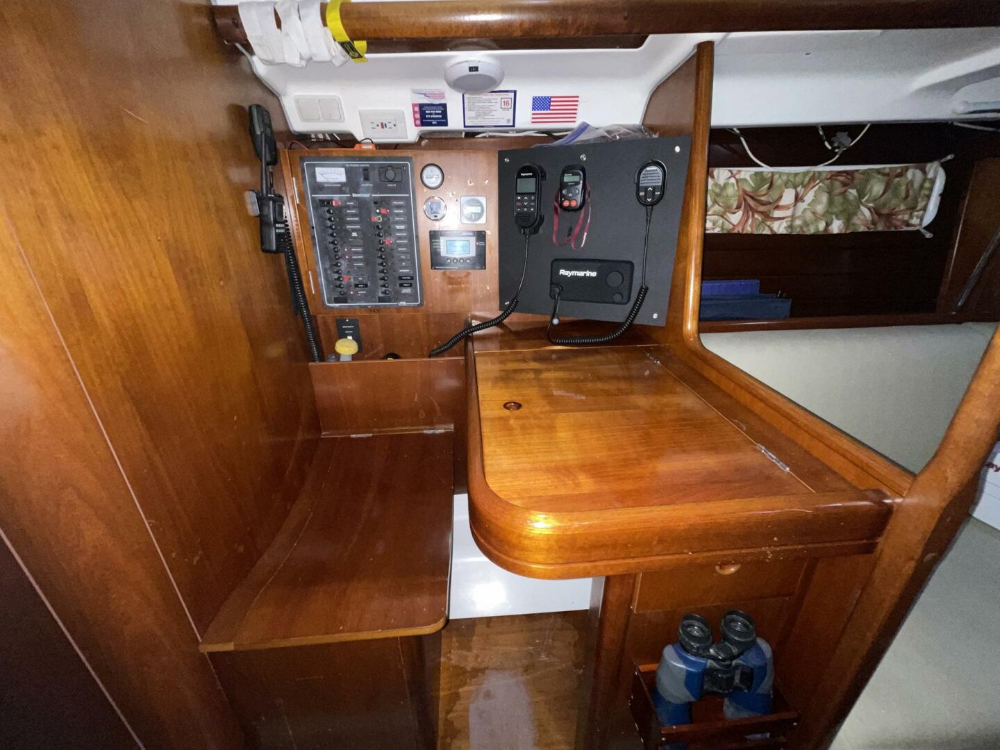 Slide: The Image of Beneteau Oceanis 423 2004 - 5441972