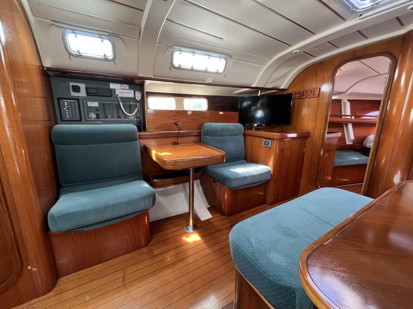 Slide: The Image of Beneteau Oceanis 440 1993 - 5379400