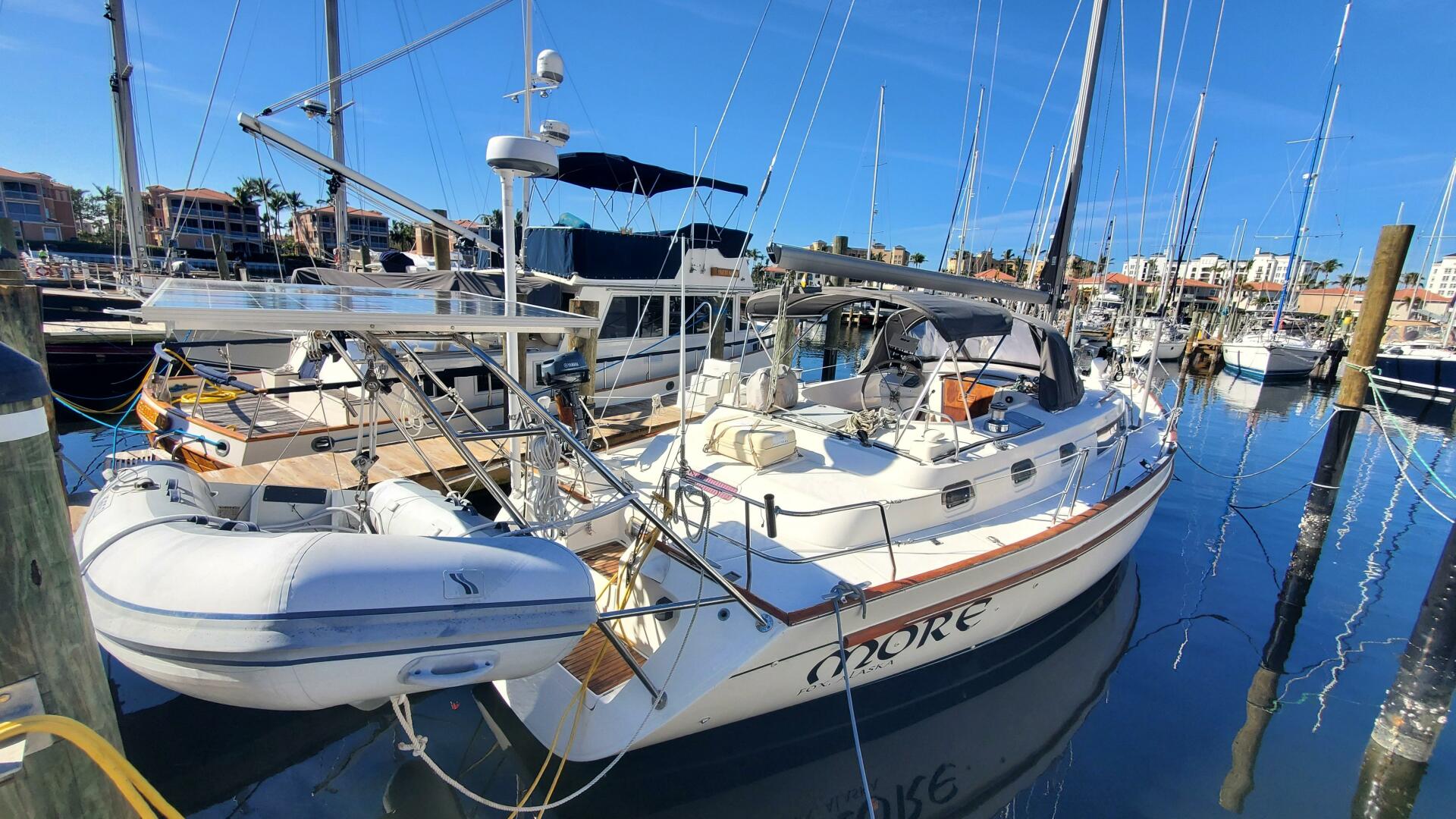 Slide: The Image of Beneteau Oceanis 44 CC 1999 - 5181521