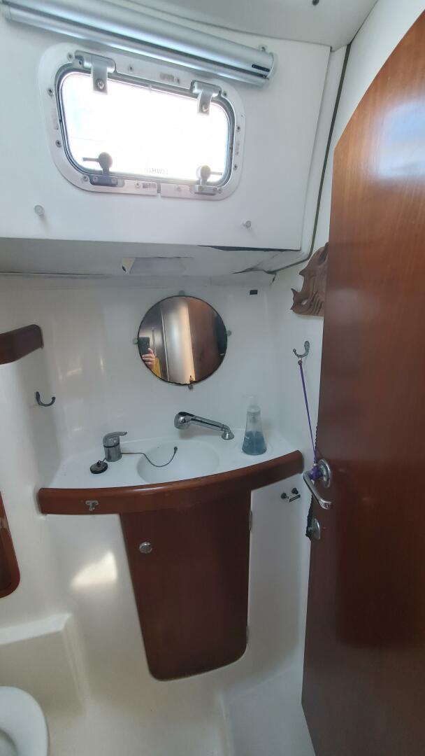 Slide: The Image of Beneteau Oceanis 44 CC 1999 - 5181540