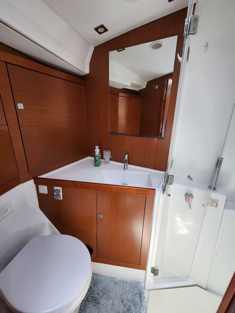 Slide: The Image of Beneteau Oceanis 45 2016 - 4512087