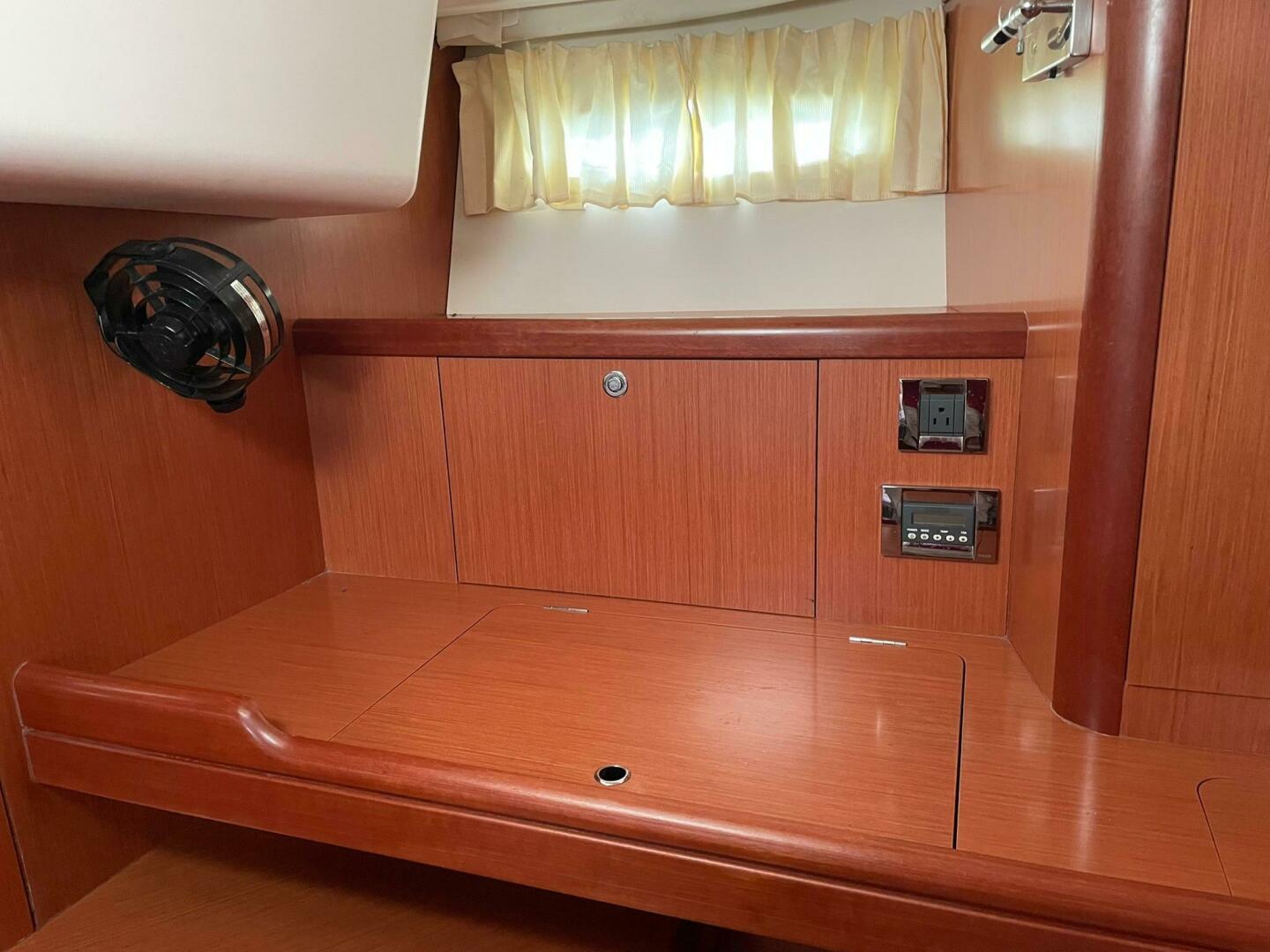 Slide: The Image of Beneteau Oceanis 46 2008 - 5525097