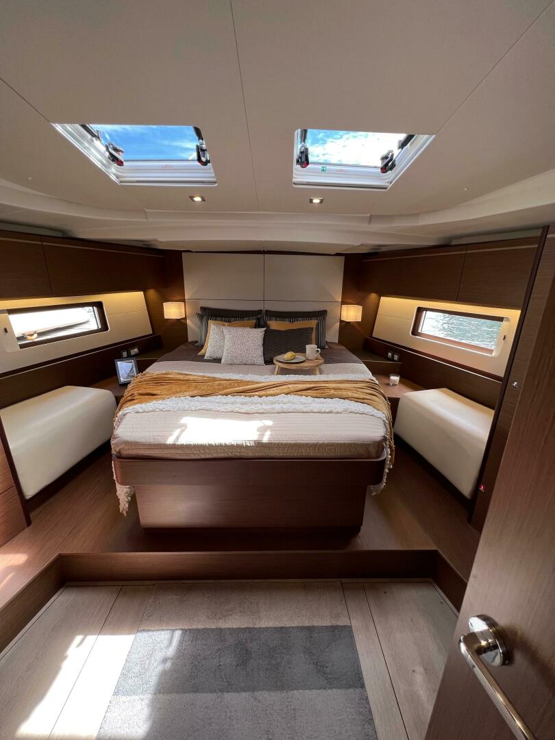 Slide: The Image of Forward cabin - 4264111