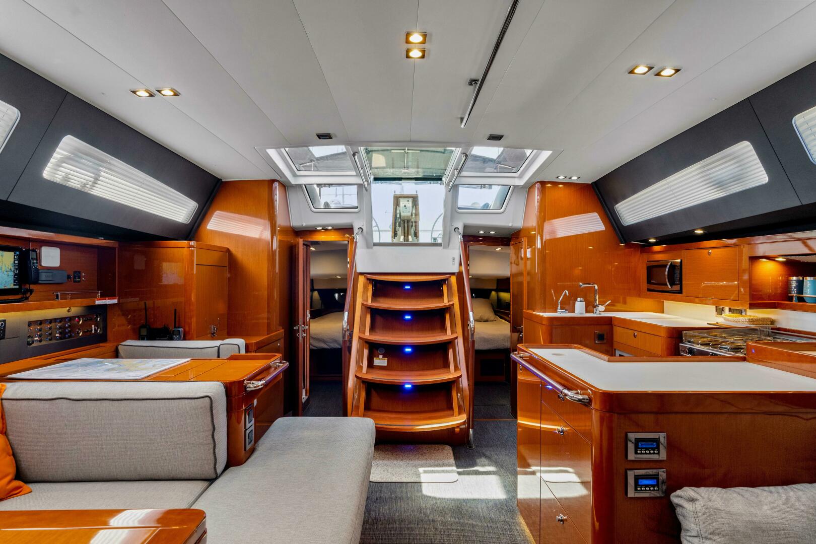 Slide: The Image of Beneteau Oceanis 60 2016 - 5108140