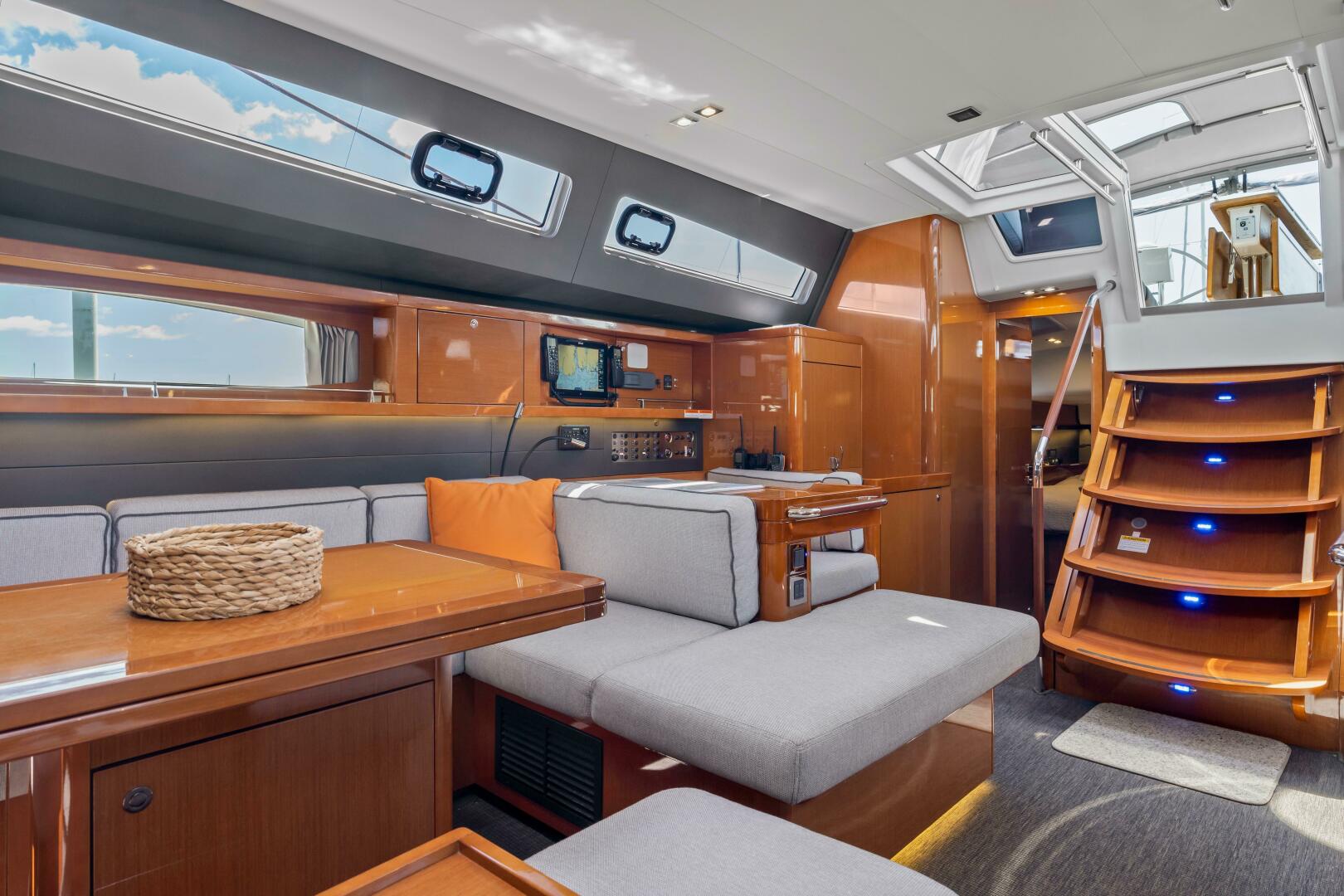 Slide: The Image of Beneteau Oceanis 60 2016 - 5108145