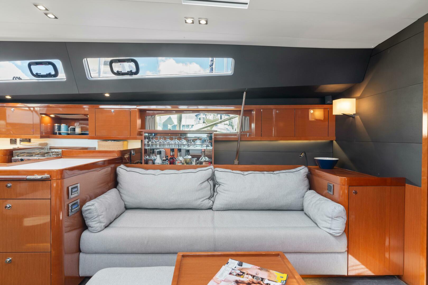 Slide: The Image of Beneteau Oceanis 60 2016 - 5108147