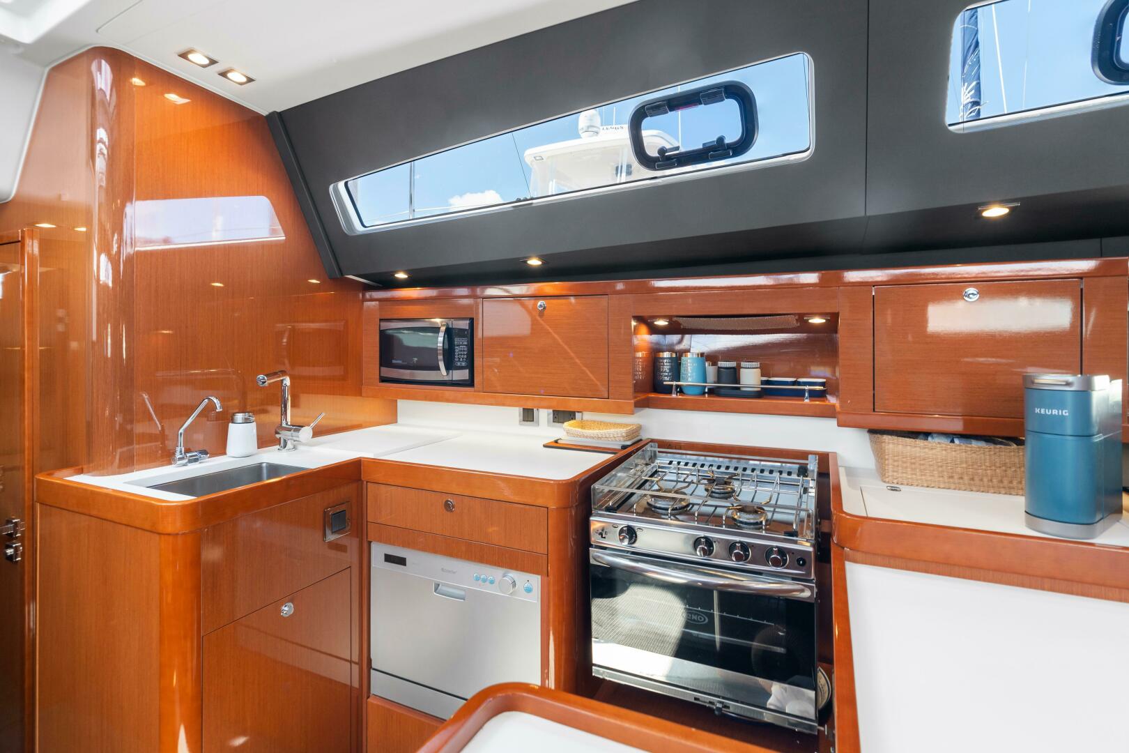 Slide: The Image of Beneteau Oceanis 60 2016 - 5108148