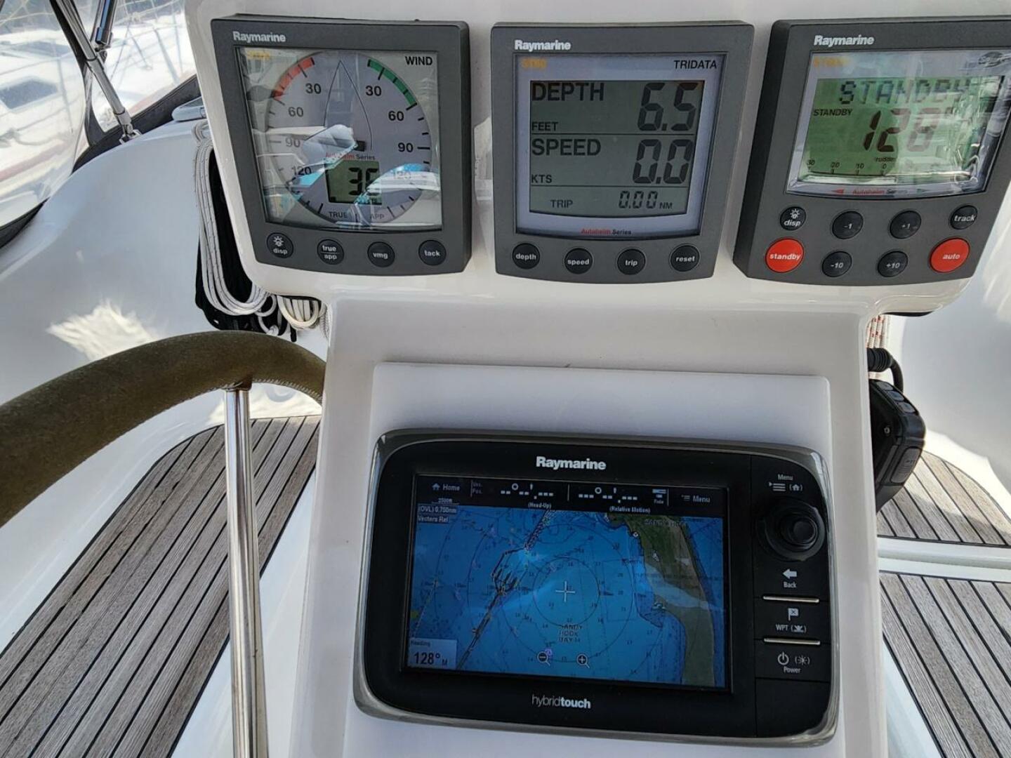 Slide: The Image of Beneteau Oceanis Clipper 373 2004 - 4743002