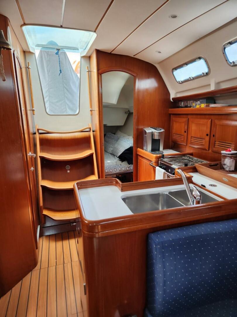 Slide: The Image of Beneteau Oceanis Clipper 373 2004 - 4743006