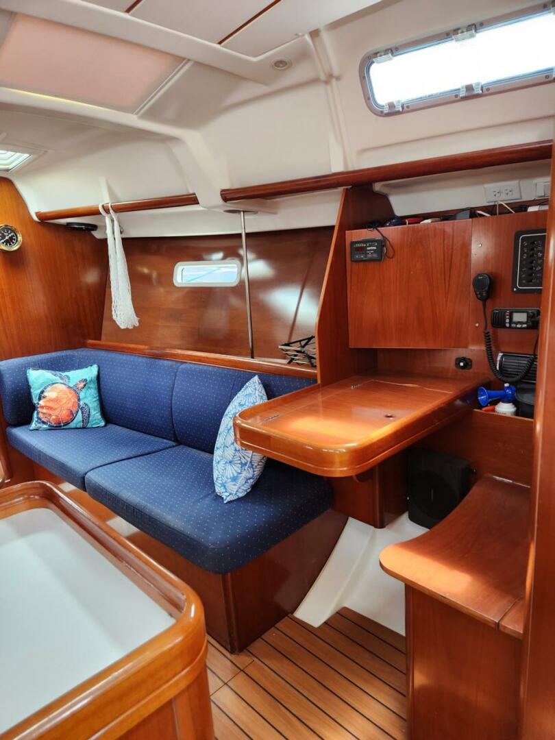 Slide: The Image of Beneteau Oceanis Clipper 373 2004 - 4743008