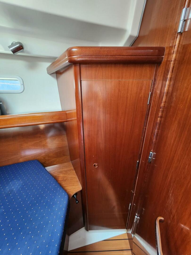 Slide: The Image of Beneteau Oceanis Clipper 373 2004 - 4743014