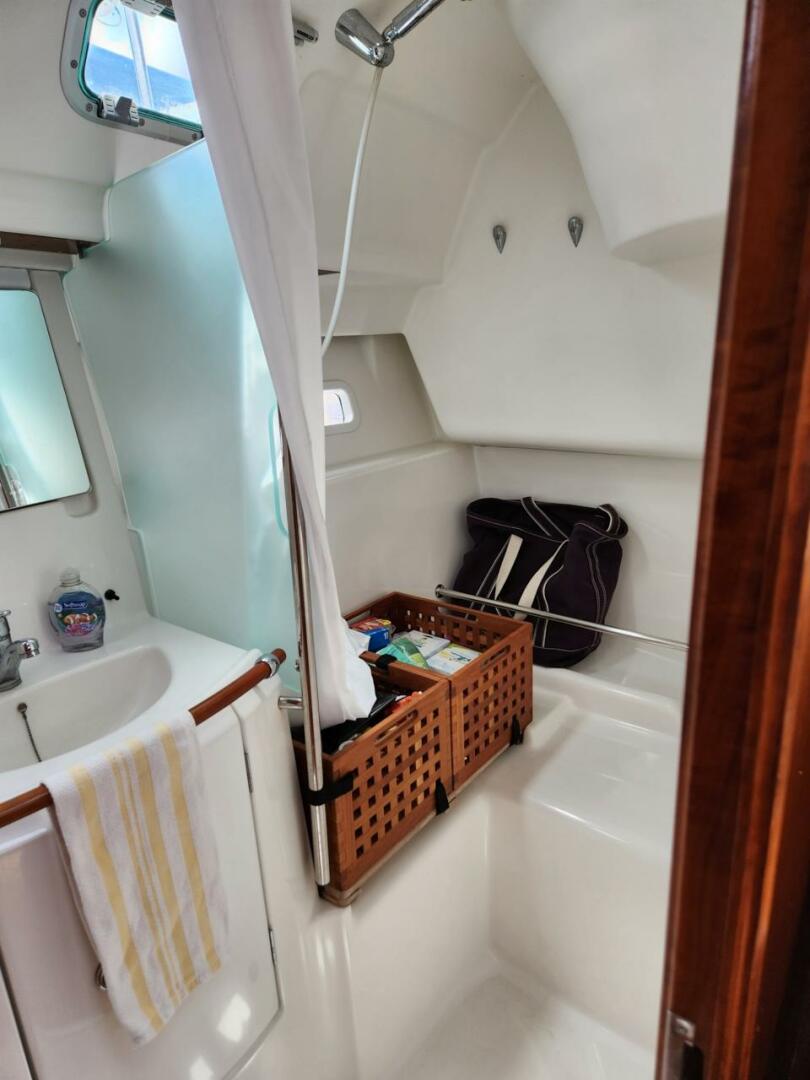 Slide: The Image of Beneteau Oceanis Clipper 373 2004 - 4743018