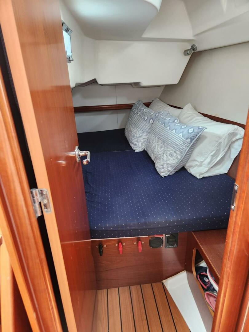 Slide: The Image of Beneteau Oceanis Clipper 373 2004 - 4743019