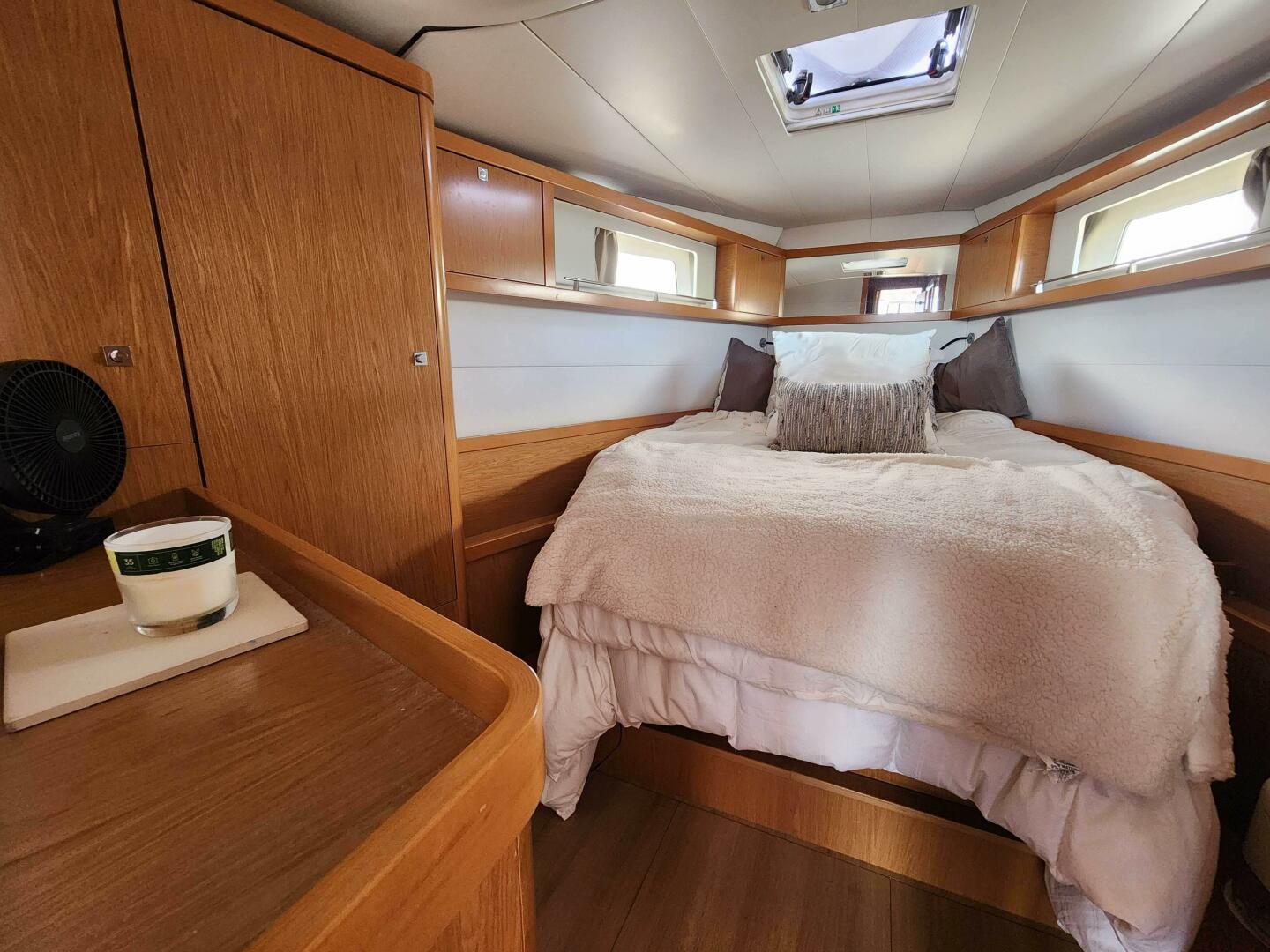 Slide: The Image of Beneteau Sense 2011 - 4401480
