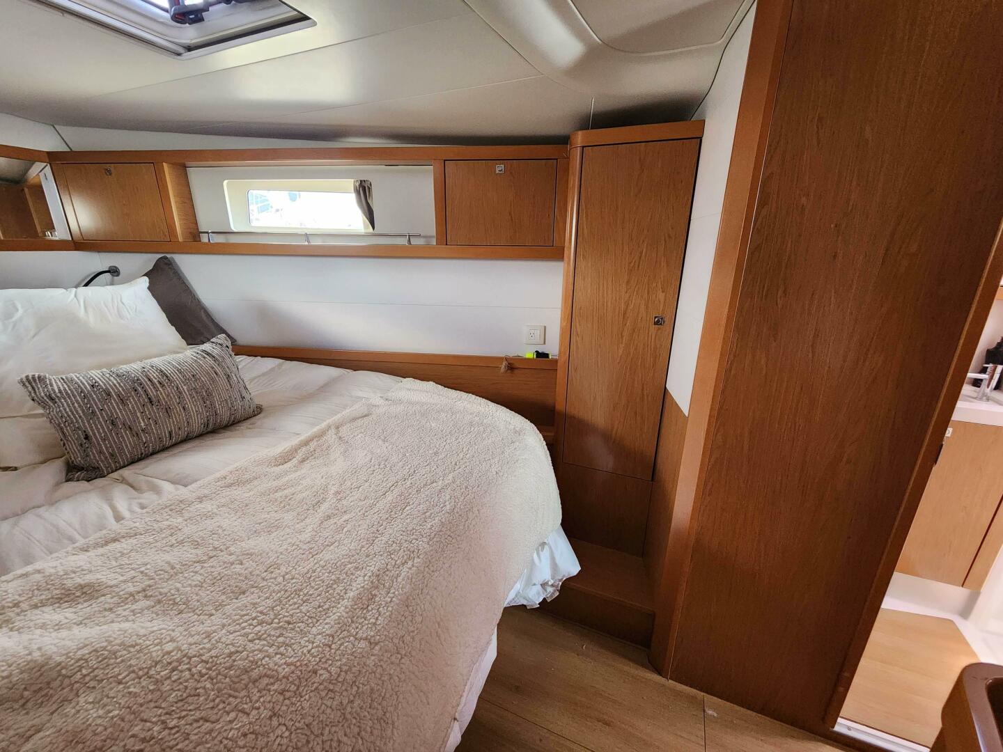 Slide: The Image of Beneteau Sense 2011 - 4401485