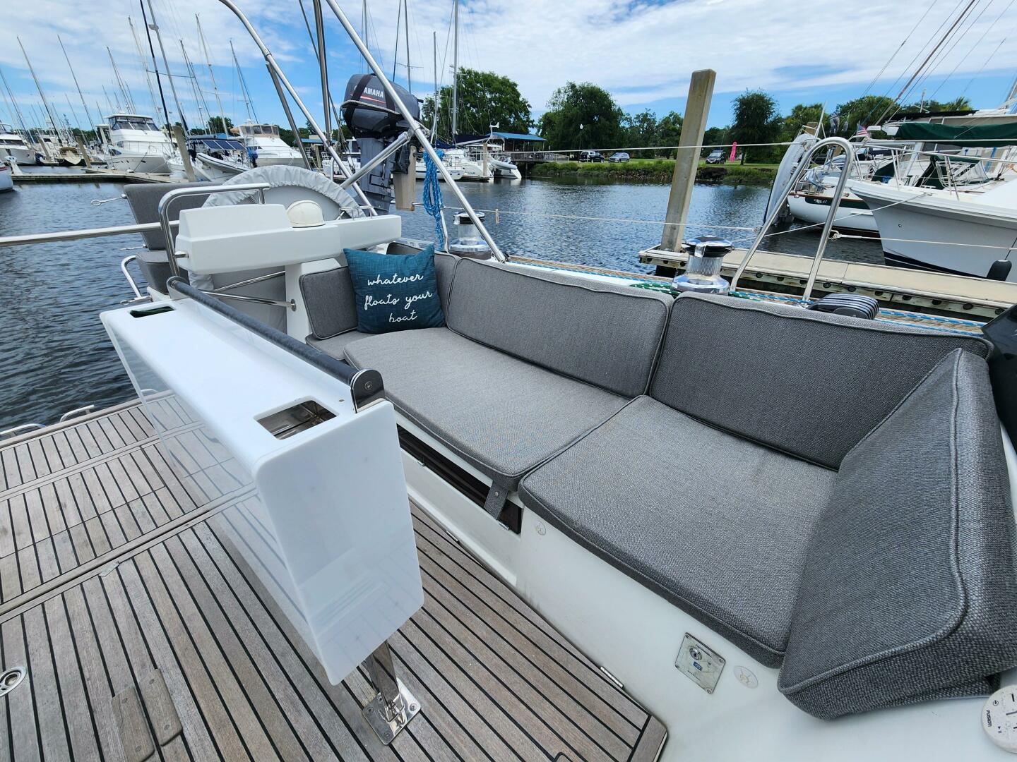 Slide: The Image of Beneteau Sense 2011 - 4401508