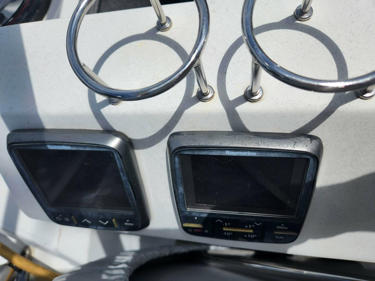Slide: The Image of Beneteau Sense 2011 - 4401550