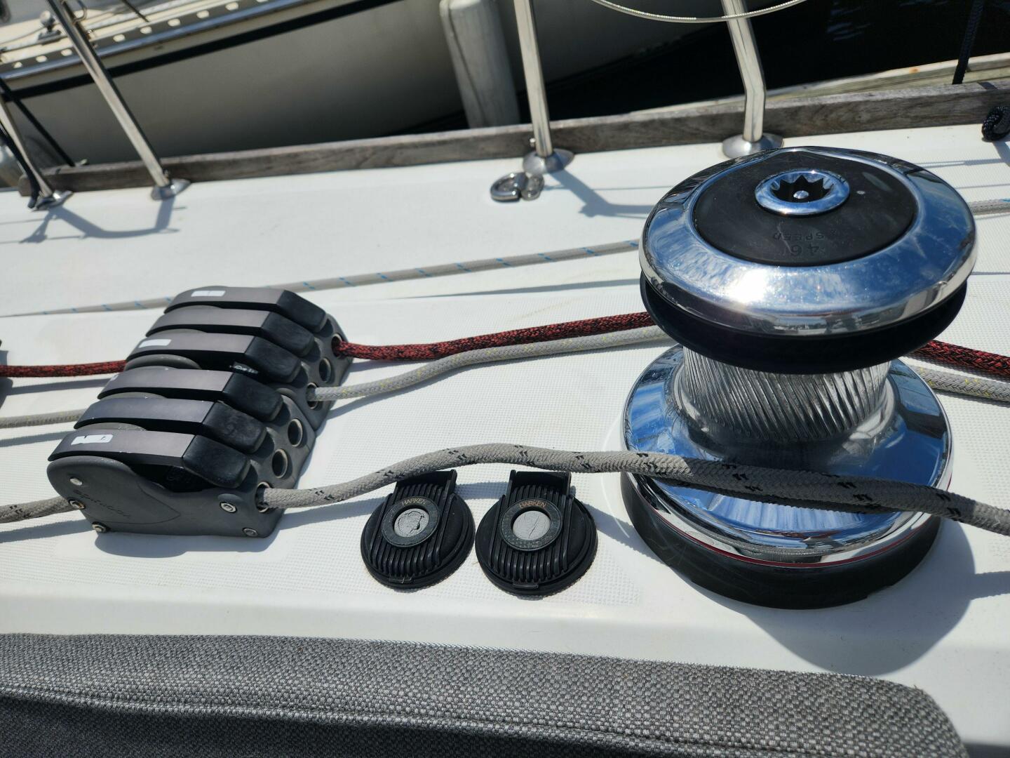 Slide: The Image of Beneteau Sense 2011 - 4401549