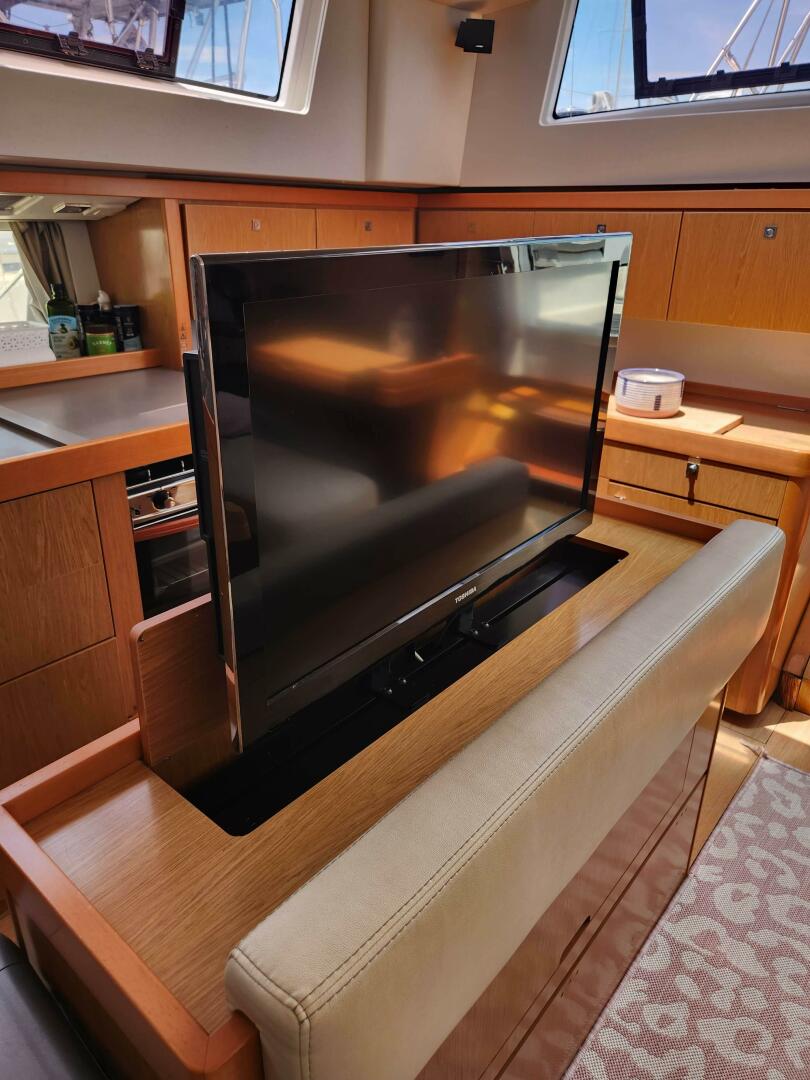 Slide: The Image of Beneteau Sense 2011 - 4401560