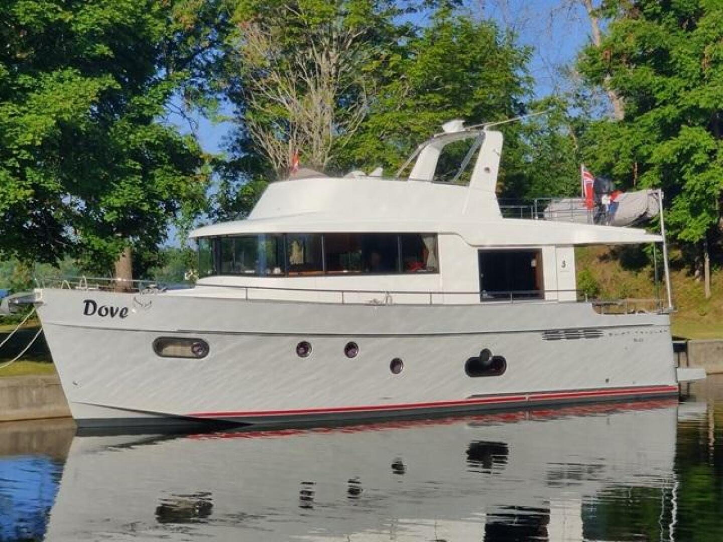 Slide: The Image of 50' Beneteau port forward profile1 - 4251539