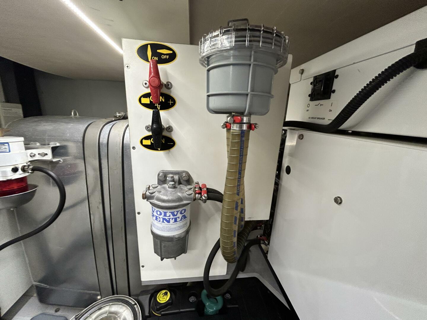 Slide: The Image of 50' Beneteau generator Racor fuel filter - 5139415