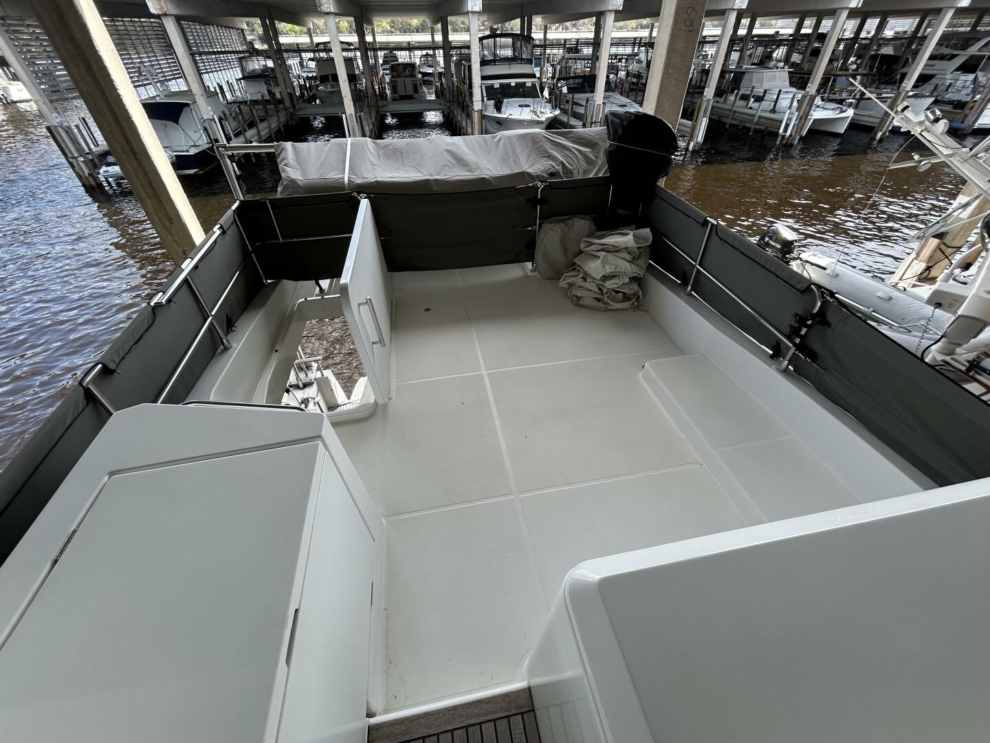 Slide: The Image of 50' Beneteau sundeck aft - 5139463