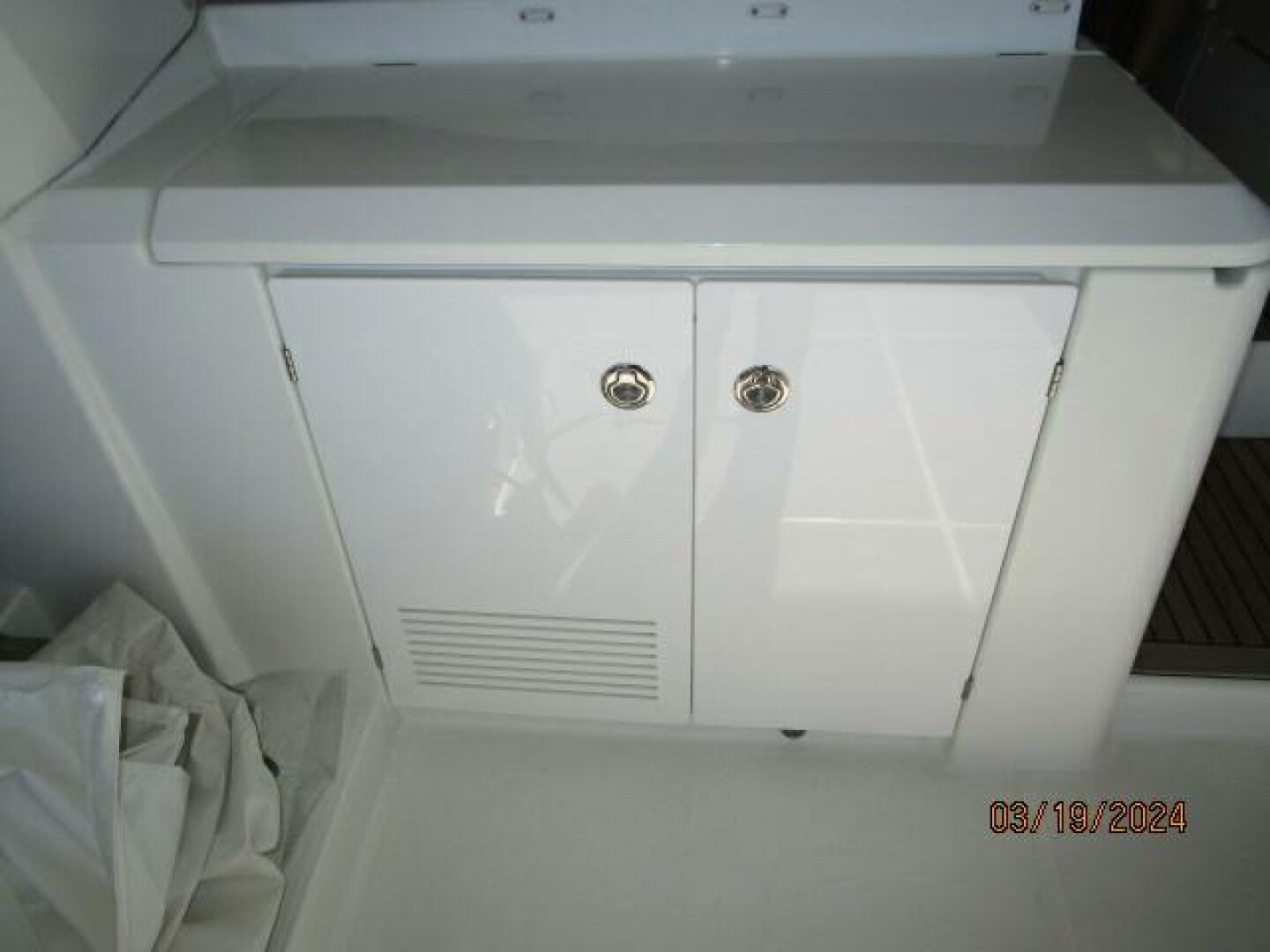 Slide: The Image of 50' Beneteau sundeck wetbar1 - 4242566