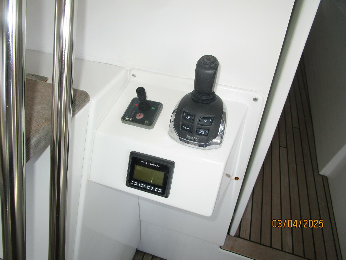 Slide: The Image of 50' Beneteau aftdeck control station - 5139373