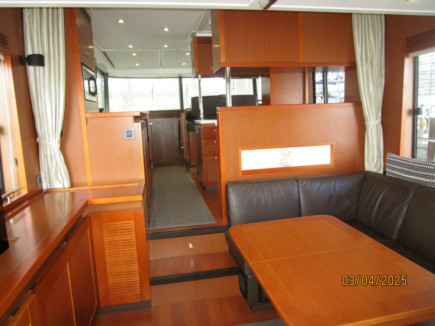 Slide: The Image of 50' Beneteau salon forward - 5139450