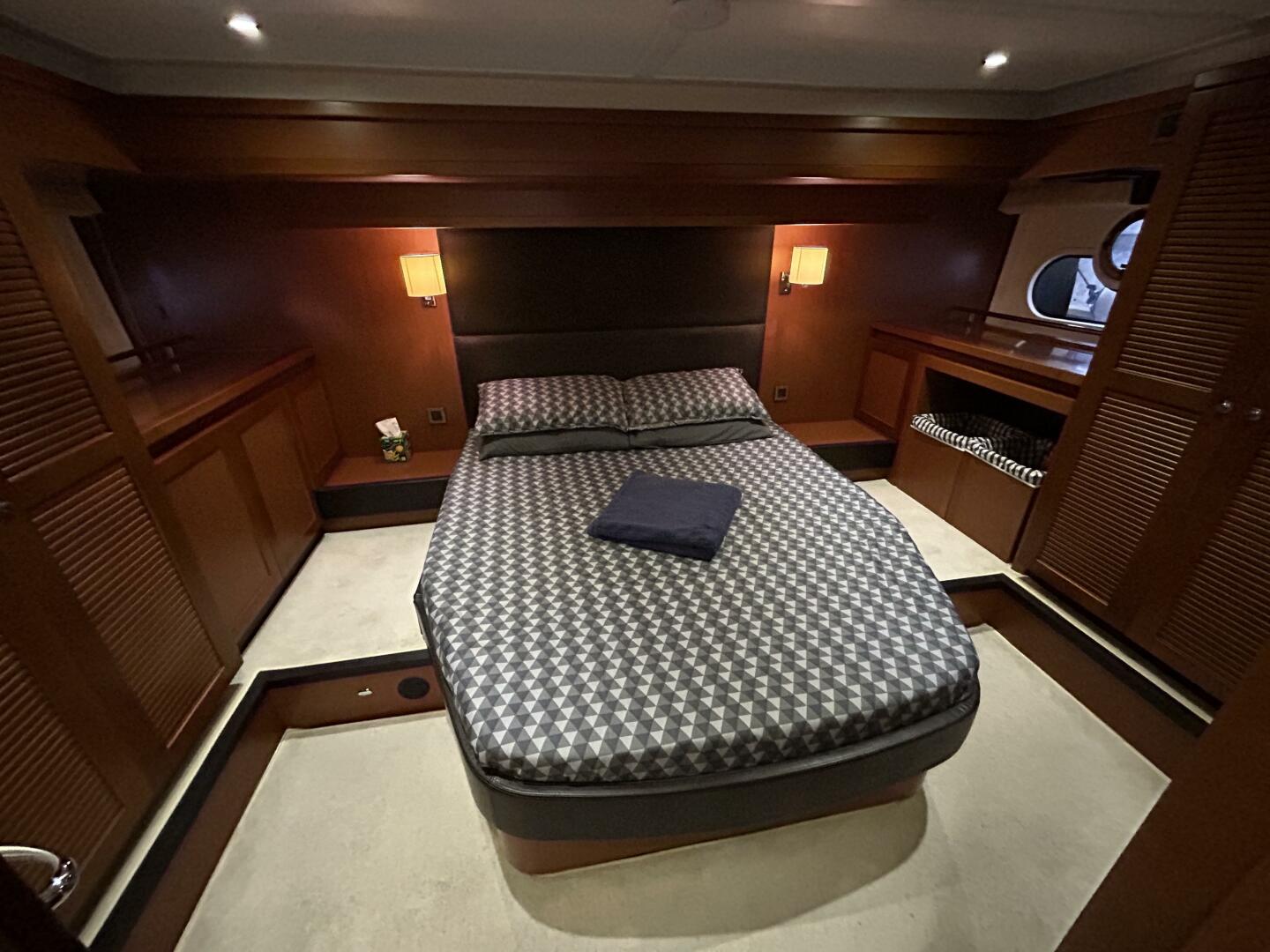 Slide: The Image of 50' Beneteau master stateroom - 5139430