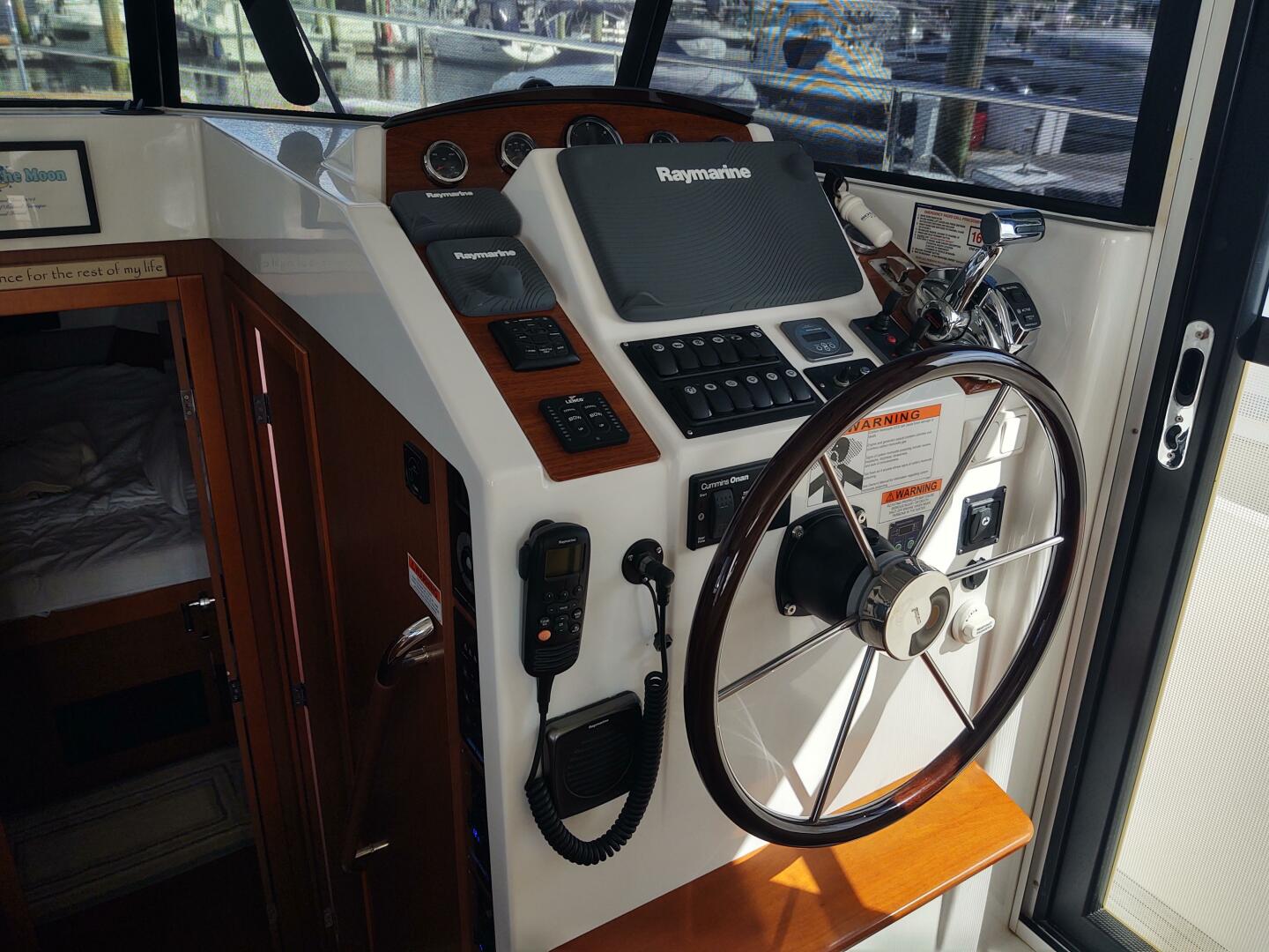 Slide: The Image of Beneteau Swift Trawler 34 2014 - 4708692