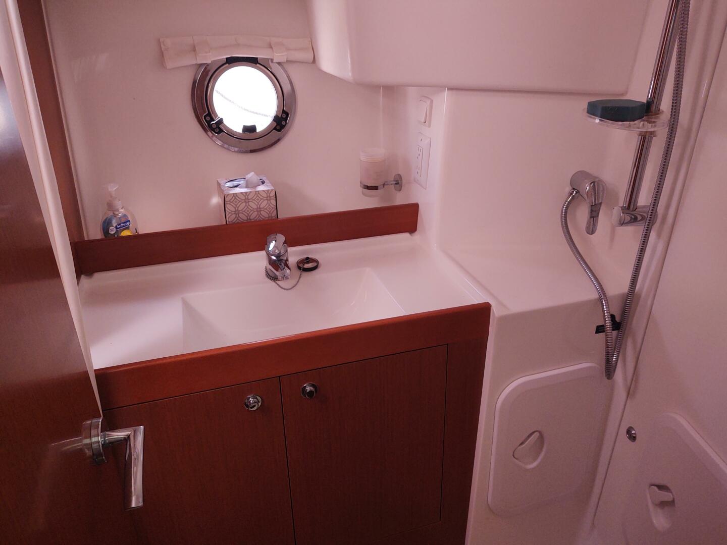 Slide: The Image of Beneteau Swift Trawler 34 2014 - 4708695