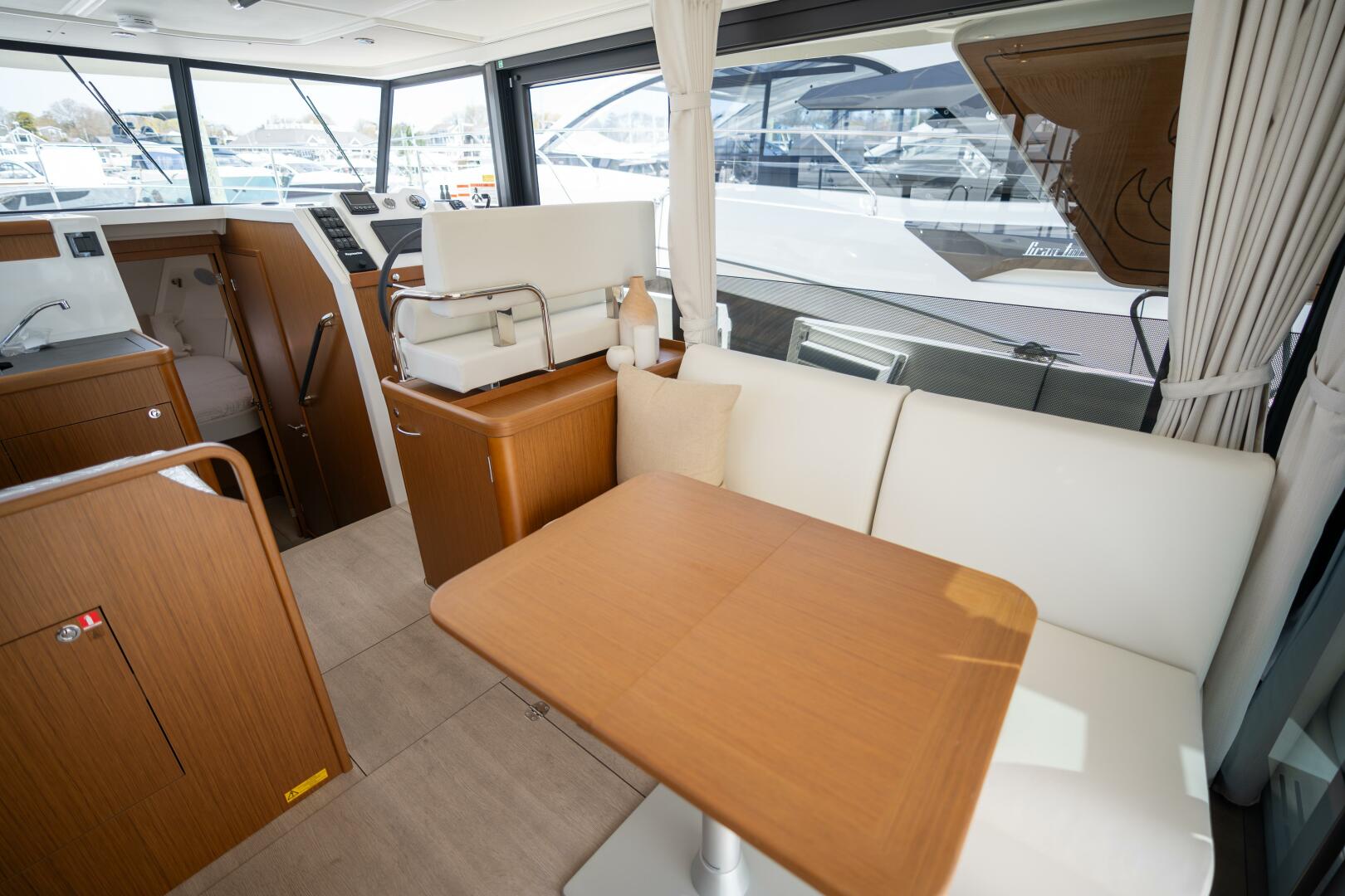 Slide: The Image of BENETEAU Swift Trawler 35 - 1