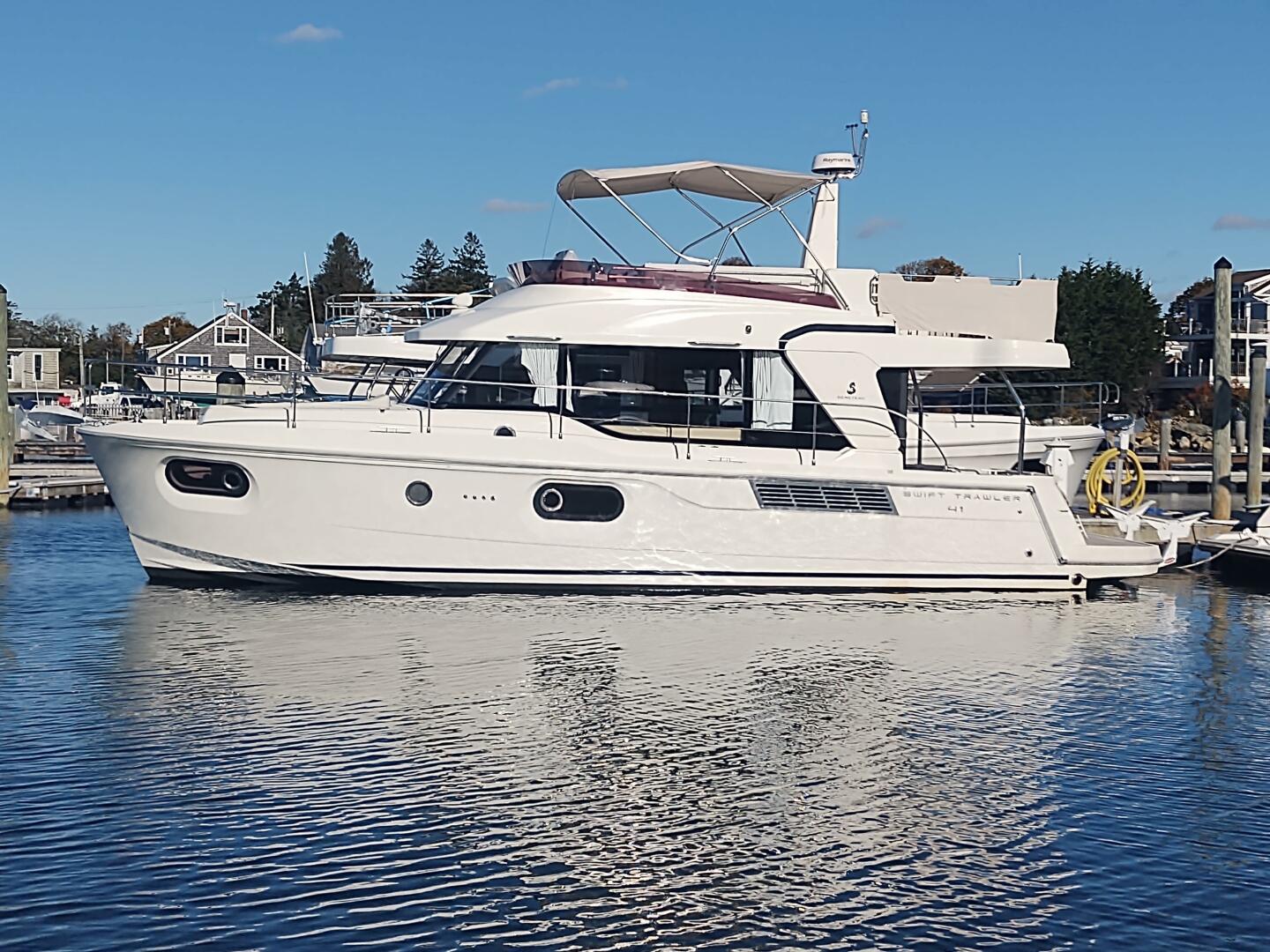 Slide: The Image of Beneteau Swift Trawler 41 with Freedom Lift 2020 - 4775976