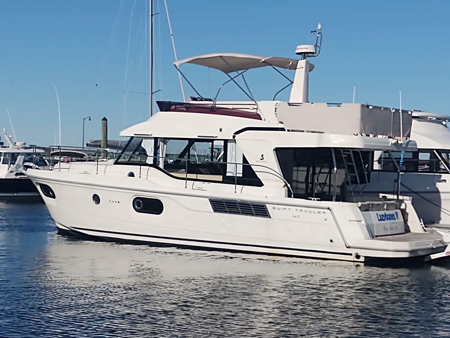 Slide: The Image of Beneteau Swift Trawler 41 with Freedom Lift 2020 - 4775975