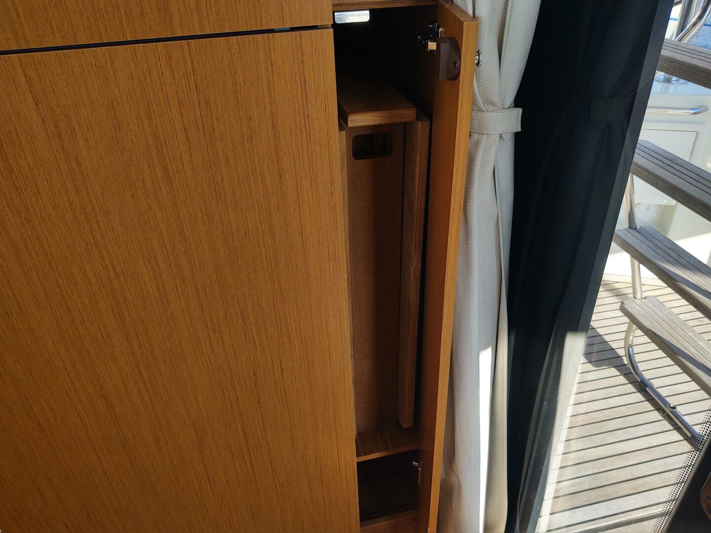 Slide: The Image of Beneteau Swift Trawler 41 with Freedom Lift 2020 - 4776017