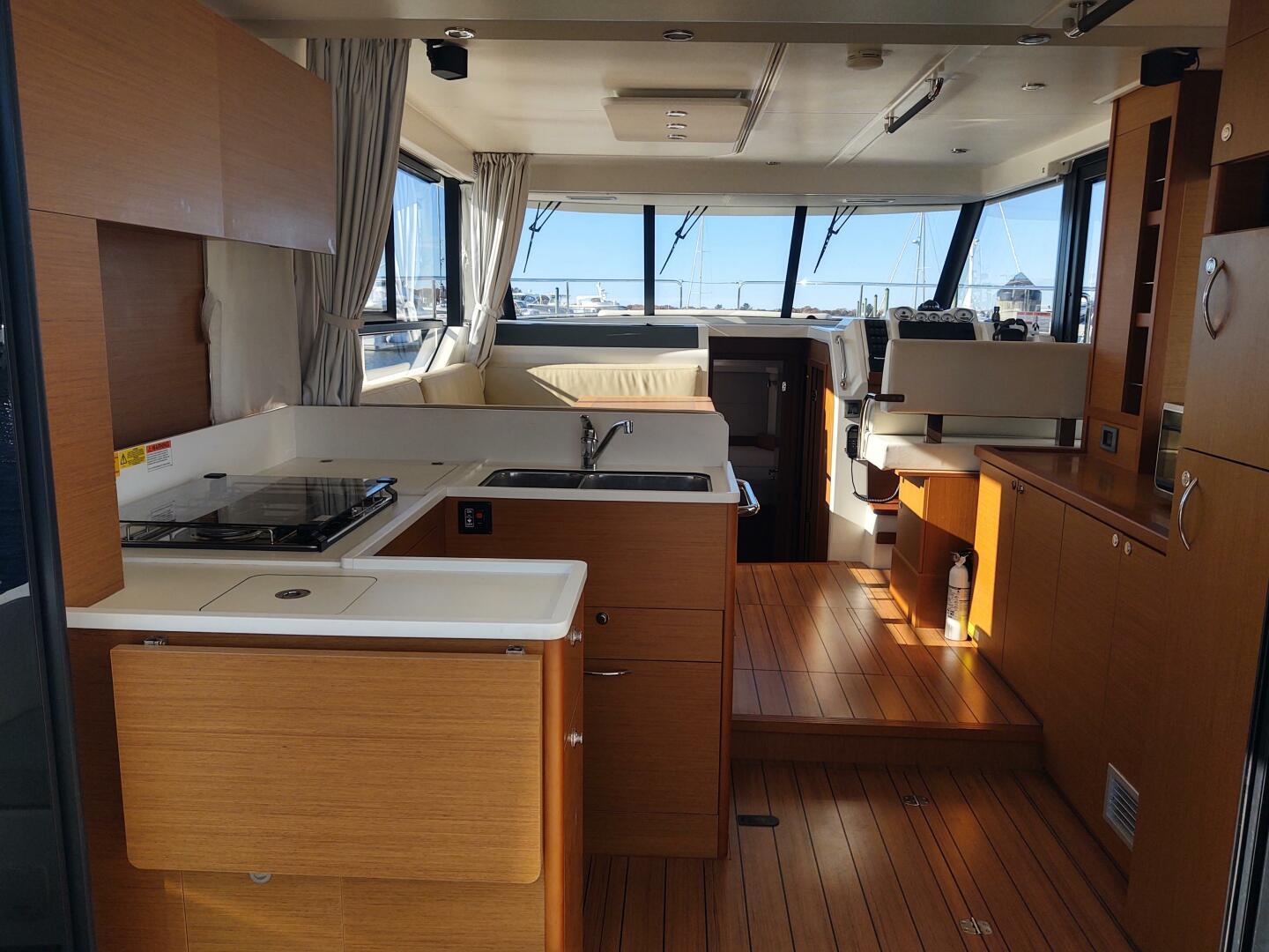 Slide: The Image of Beneteau Swift Trawler 41 with Freedom Lift 2020 - 4775986