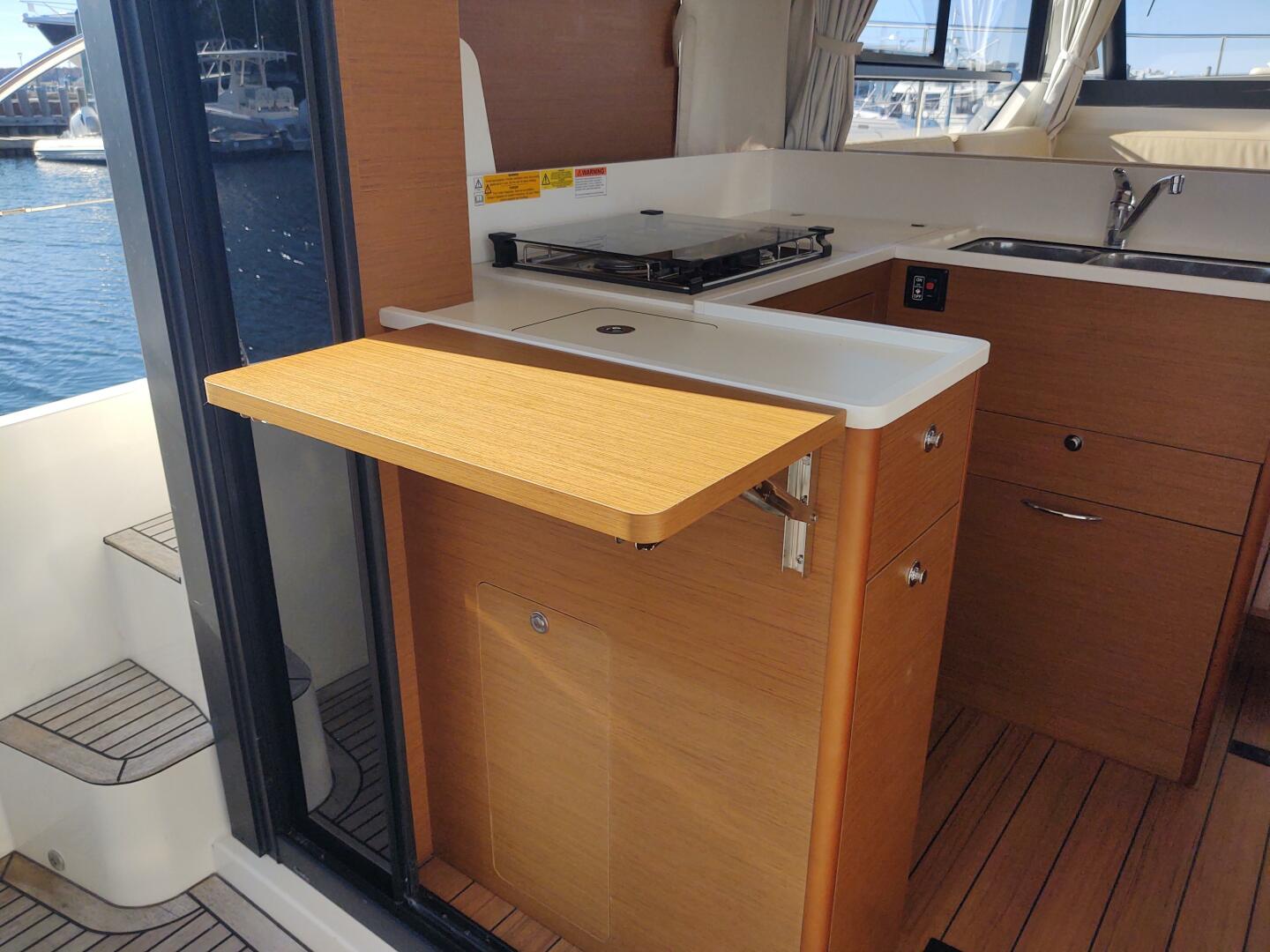 Slide: The Image of Beneteau Swift Trawler 41 with Freedom Lift 2020 - 4775988
