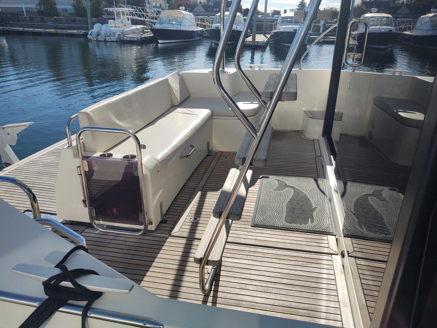 Slide: The Image of Beneteau Swift Trawler 41 with Freedom Lift 2020 - 4775981
